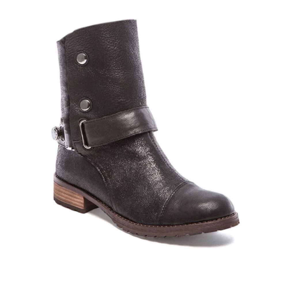 Matt Bernson Tundra Black Suede Shearling Boots